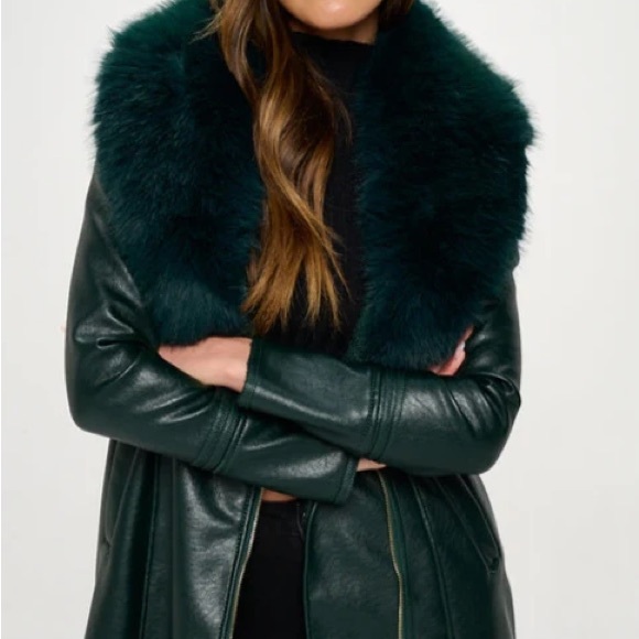 Women's Dark Green Leather Jacket with Faux Fur Collar - Picture 1 of 6